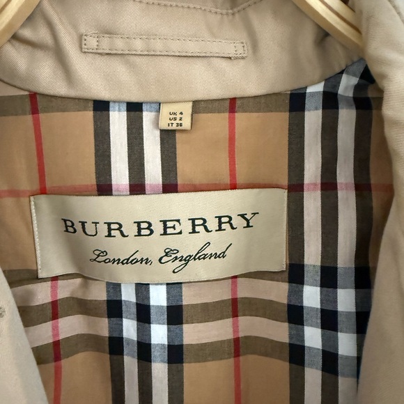 Burberry Beige Check Lined Coat - Picture 2 of 11